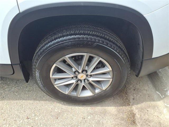 used 2023 Chevrolet Traverse car, priced at $32,246