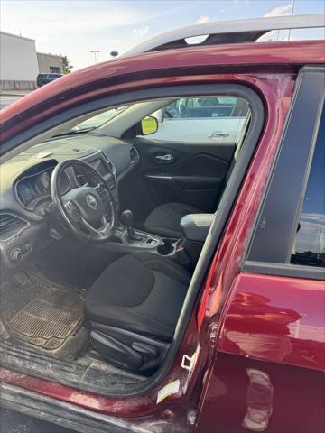 used 2020 Jeep Cherokee car, priced at $16,276