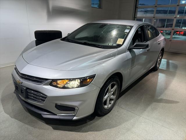 used 2018 Chevrolet Malibu car, priced at $13,211