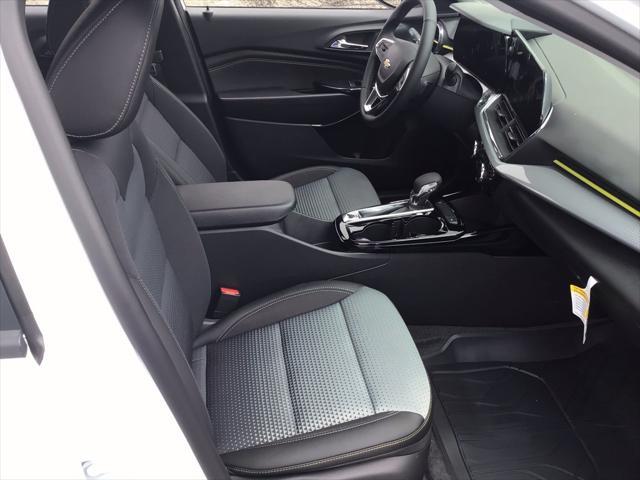 new 2025 Chevrolet Trax car, priced at $25,196
