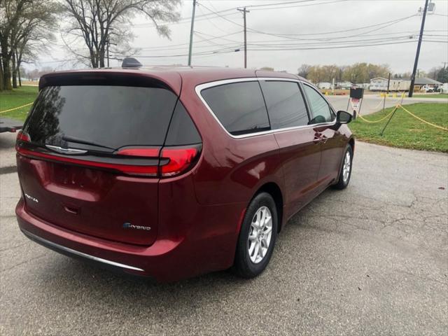 used 2023 Chrysler Pacifica car, priced at $27,135