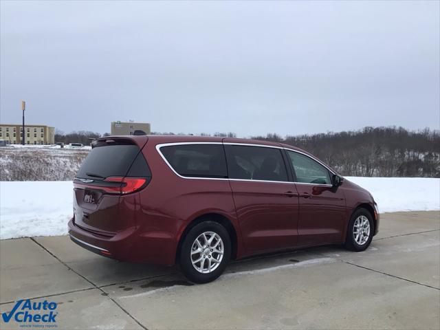 used 2023 Chrysler Pacifica car, priced at $25,998