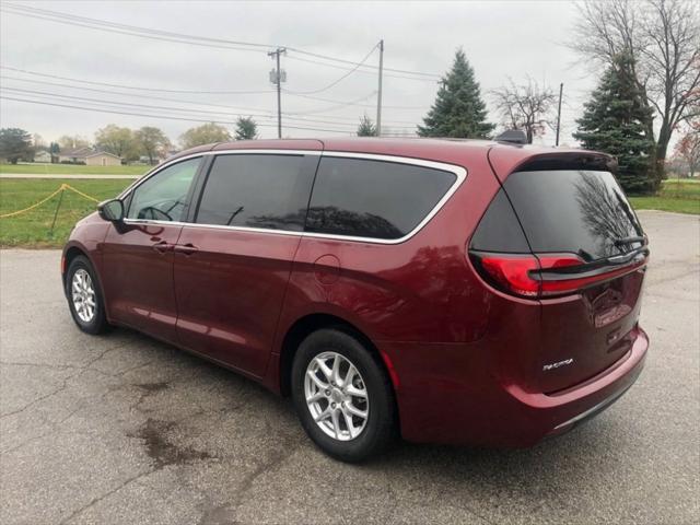 used 2023 Chrysler Pacifica car, priced at $27,135