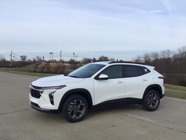 new 2025 Chevrolet Trax car, priced at $25,316