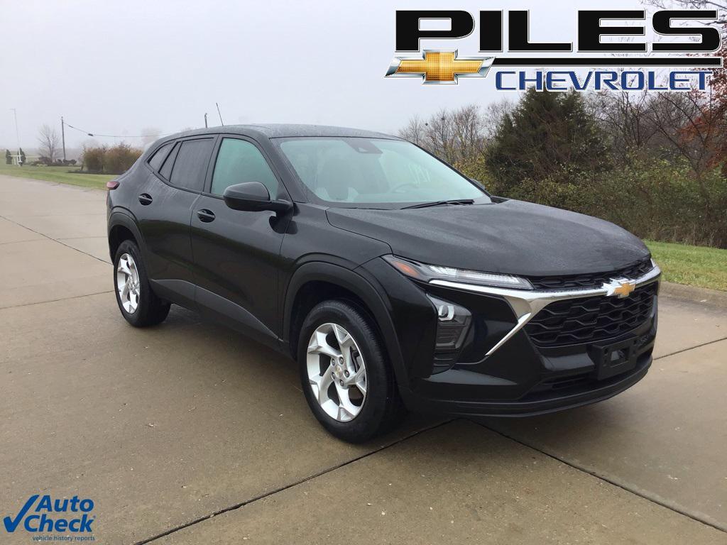 used 2024 Chevrolet Trax car, priced at $20,151