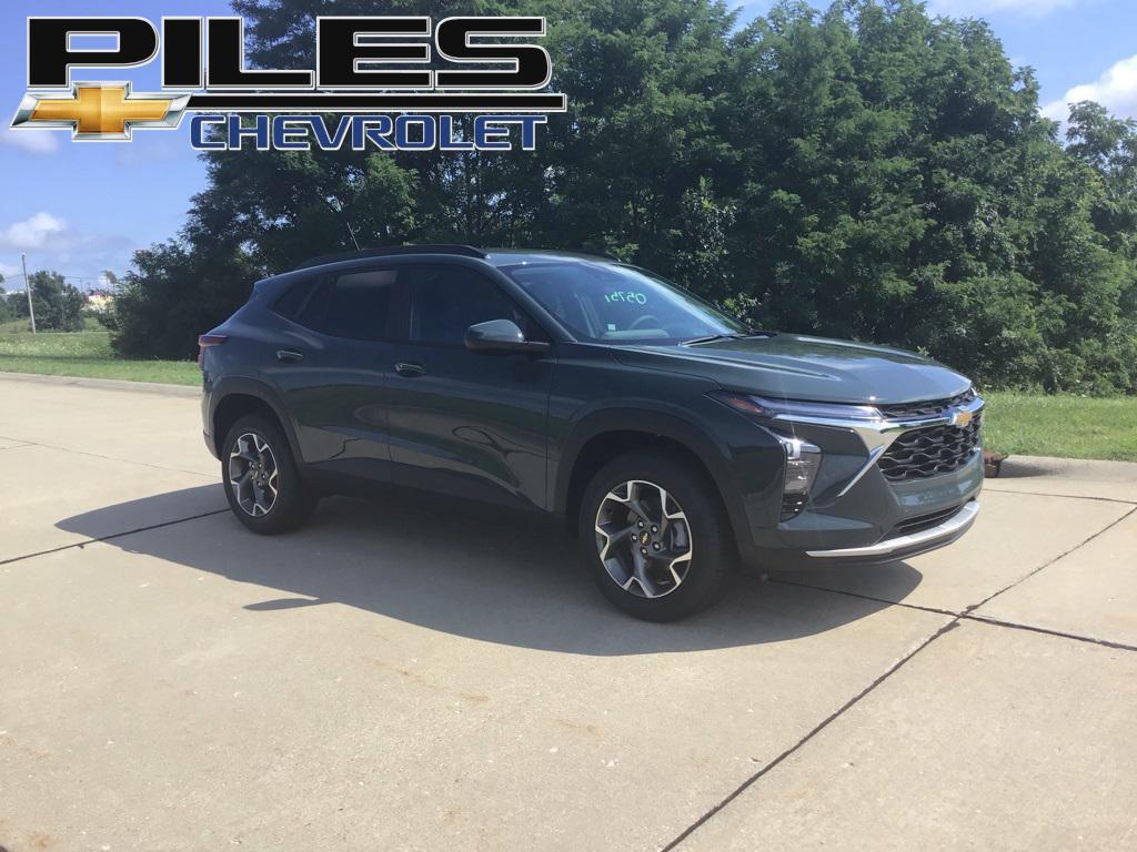 new 2025 Chevrolet Trax car, priced at $23,819