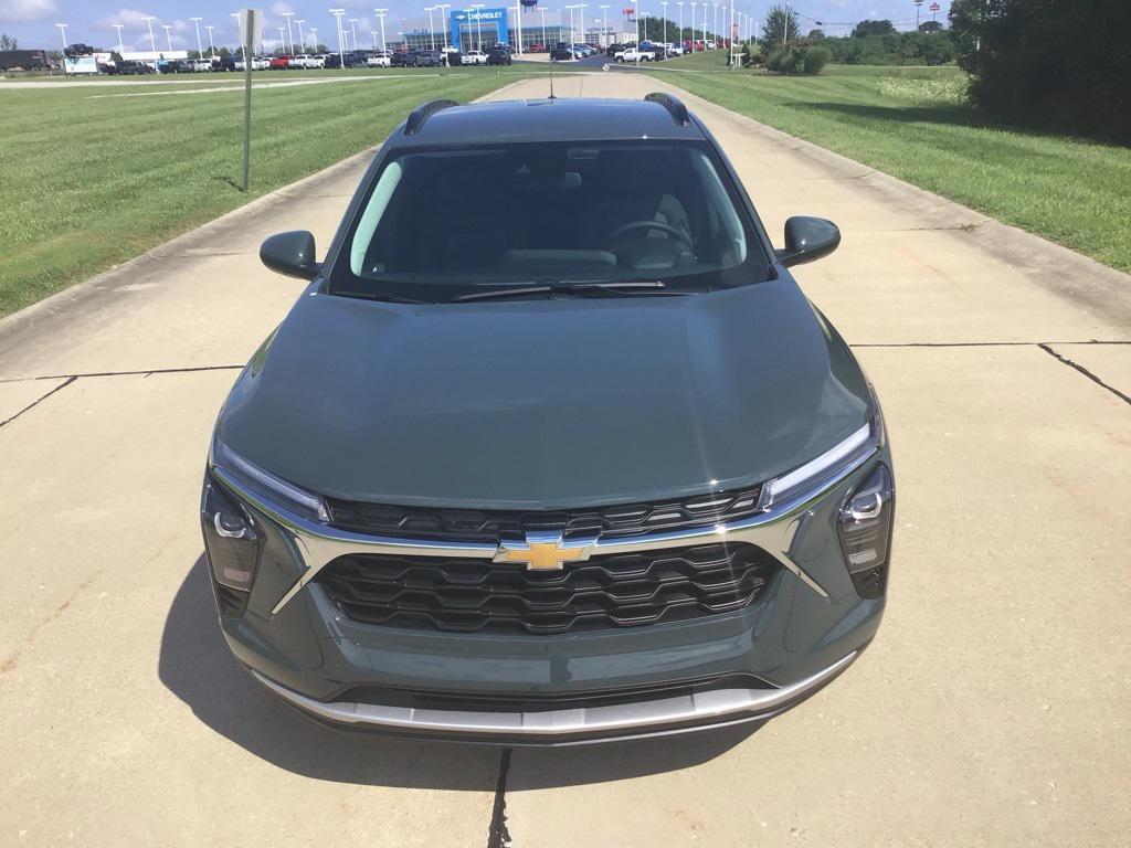 new 2025 Chevrolet Trax car, priced at $23,819