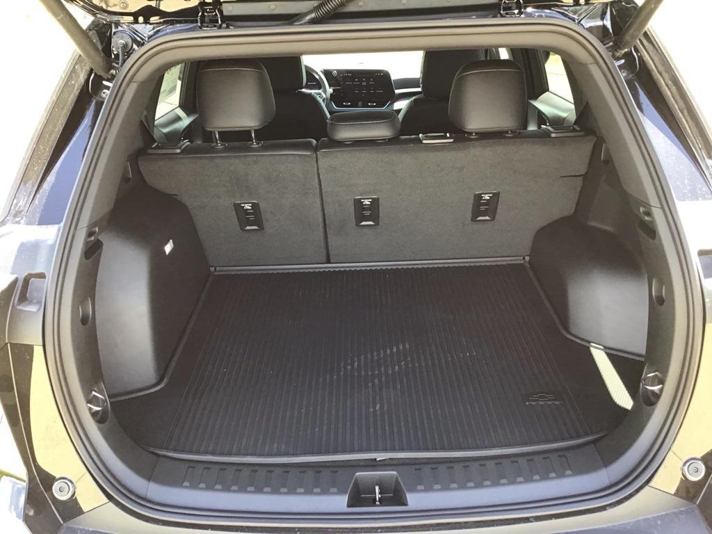 new 2026 Chevrolet Equinox car, priced at $29,998