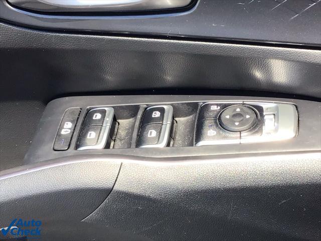 used 2023 Kia Sorento car, priced at $27,142