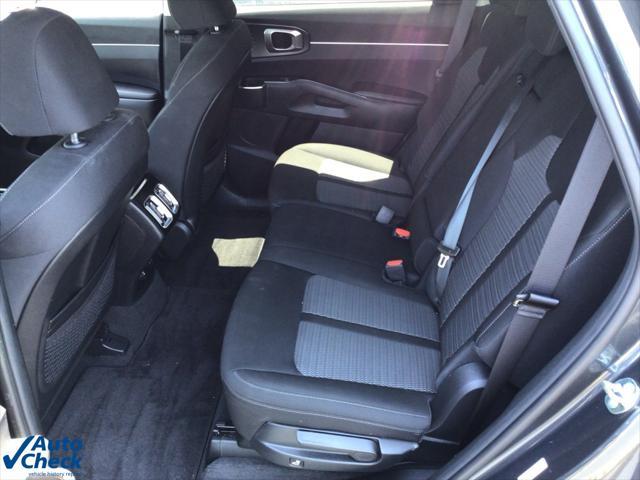 used 2023 Kia Sorento car, priced at $27,142
