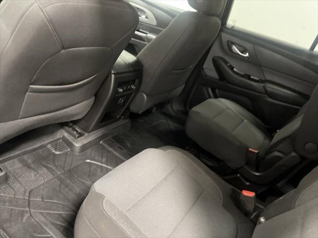 used 2022 Chevrolet Traverse car, priced at $27,857