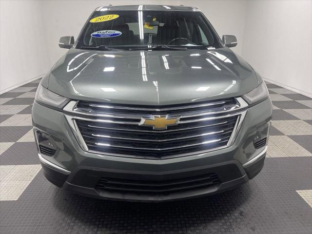 used 2022 Chevrolet Traverse car, priced at $27,857