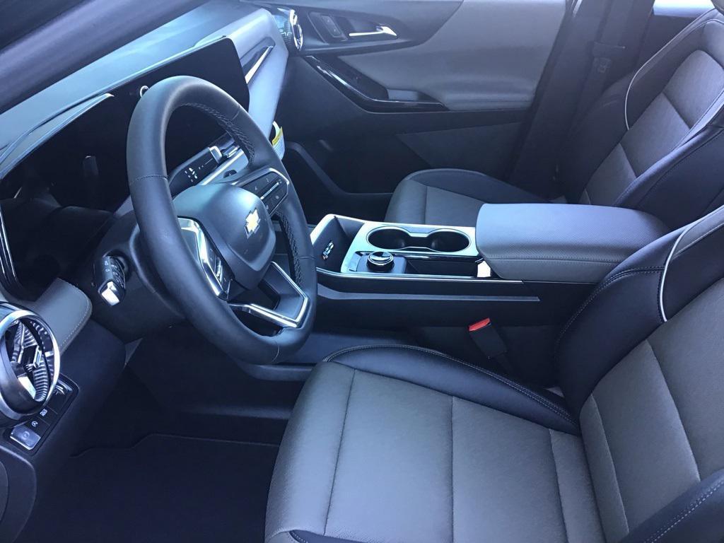 new 2026 Chevrolet Equinox car, priced at $29,997