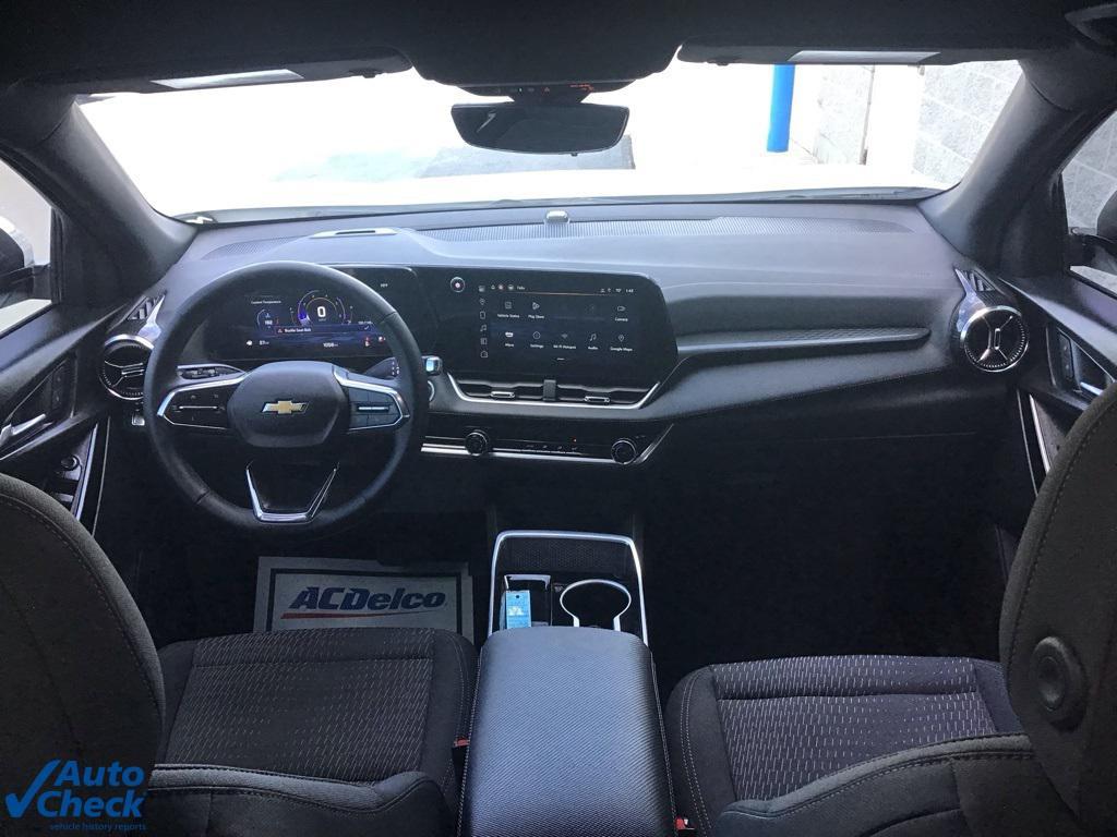 used 2025 Chevrolet Equinox car, priced at $25,002