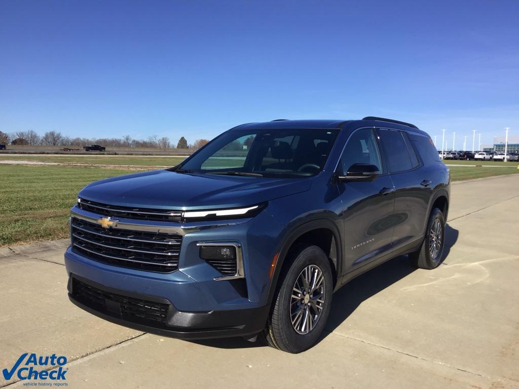 used 2024 Chevrolet Traverse car, priced at $32,500