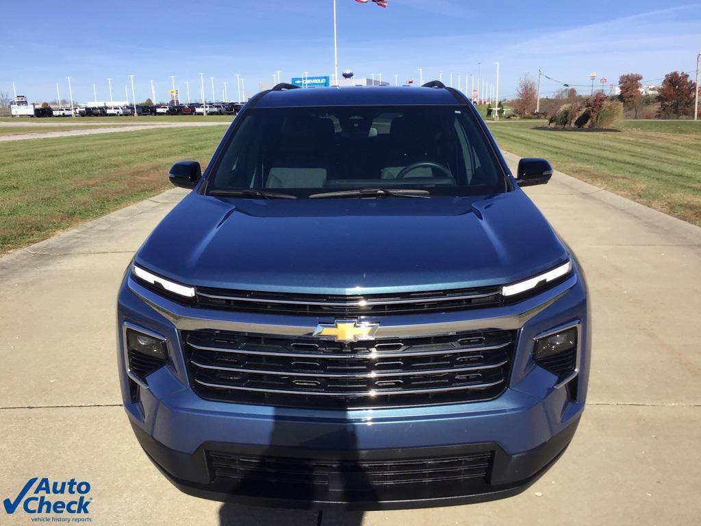 used 2024 Chevrolet Traverse car, priced at $32,500