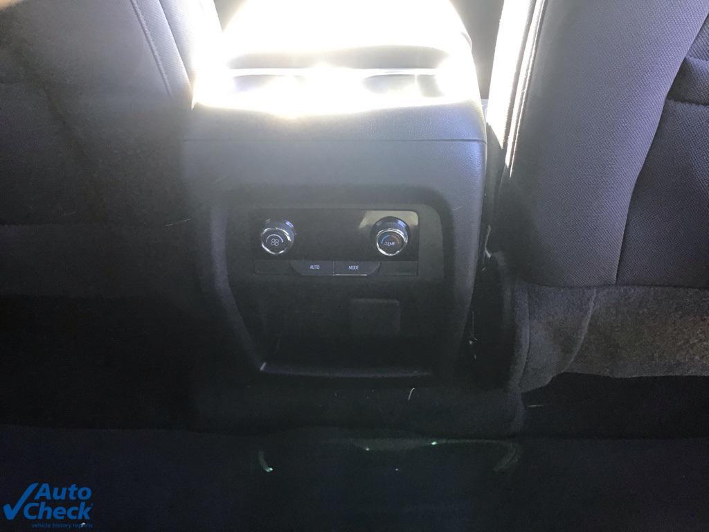 used 2024 Chevrolet Traverse car, priced at $32,500