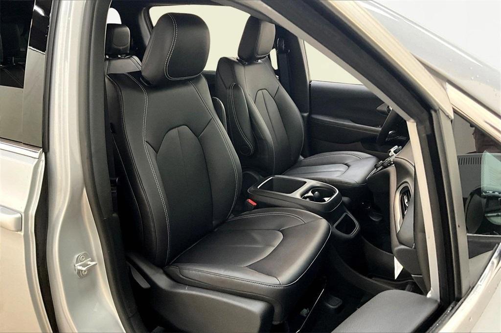 new 2026 Chrysler Pacifica car, priced at $43,140