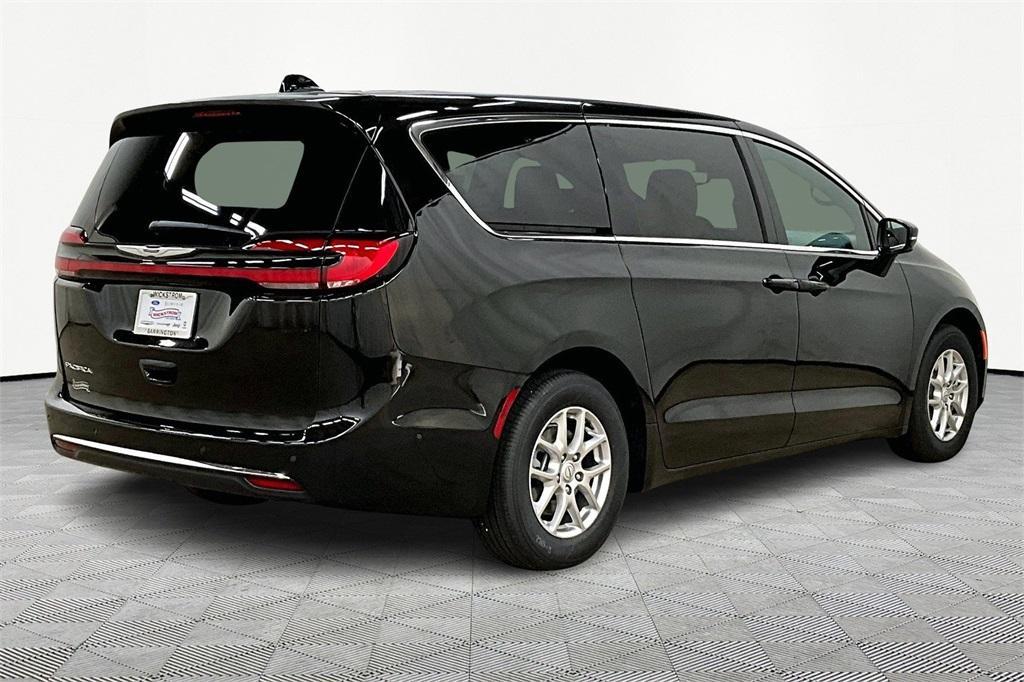 new 2025 Chrysler Pacifica car, priced at $38,490