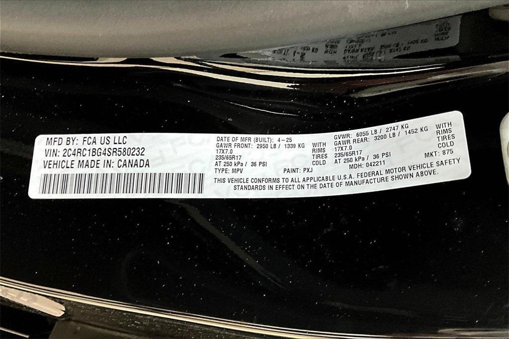 new 2025 Chrysler Pacifica car, priced at $38,490