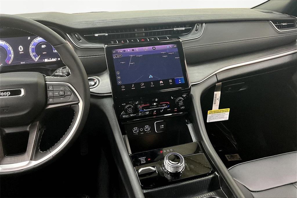 new 2025 Jeep Grand Cherokee car, priced at $39,625