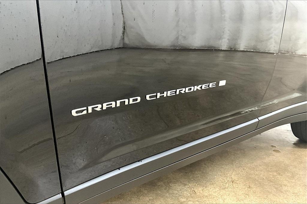 new 2025 Jeep Grand Cherokee car, priced at $39,625