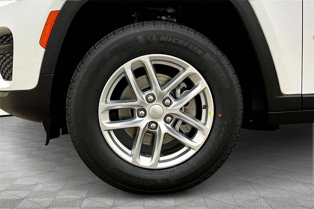 new 2025 Jeep Grand Cherokee car, priced at $36,378