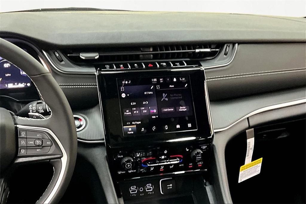 new 2025 Jeep Grand Cherokee car, priced at $36,378