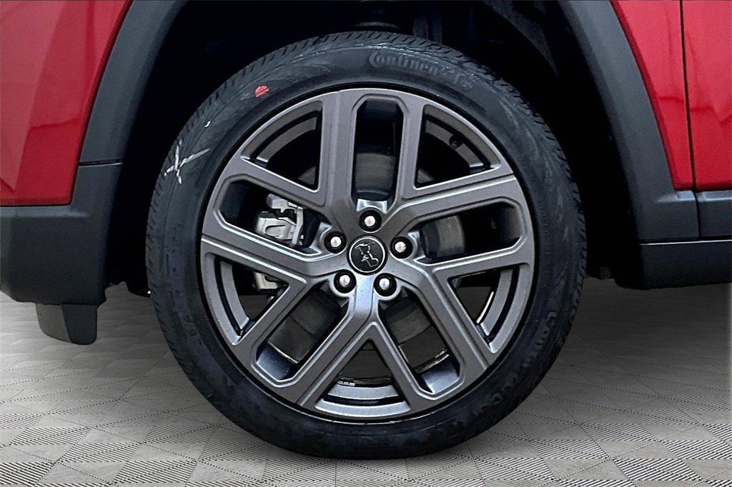 new 2026 Jeep Compass car, priced at $32,395