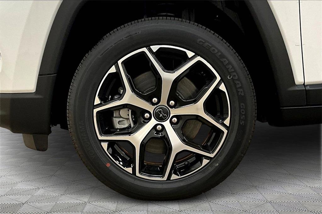 new 2026 Jeep Compass car, priced at $32,585