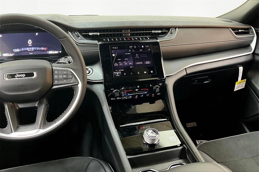 new 2025 Jeep Grand Cherokee L car, priced at $44,176