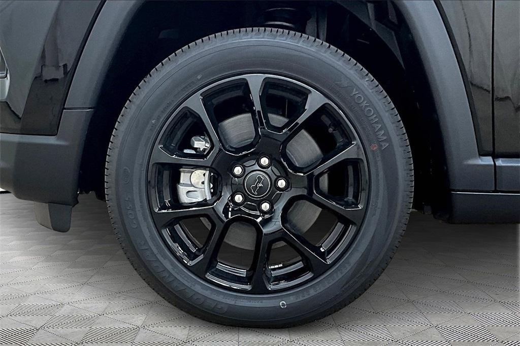 new 2026 Jeep Compass car, priced at $31,147