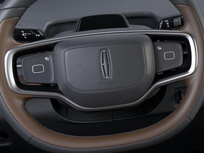 new 2025 Lincoln Navigator car, priced at $103,375