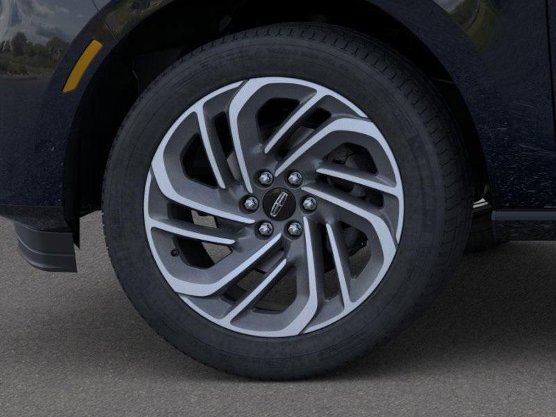 new 2025 Lincoln Navigator car, priced at $103,375