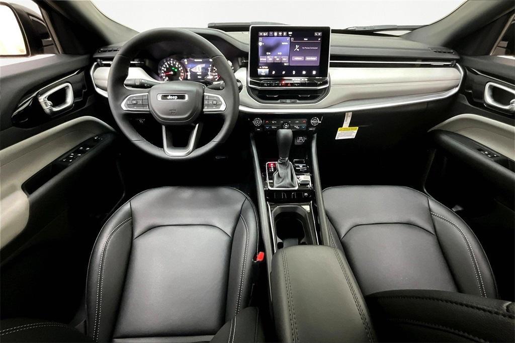 new 2026 Jeep Compass car, priced at $33,383