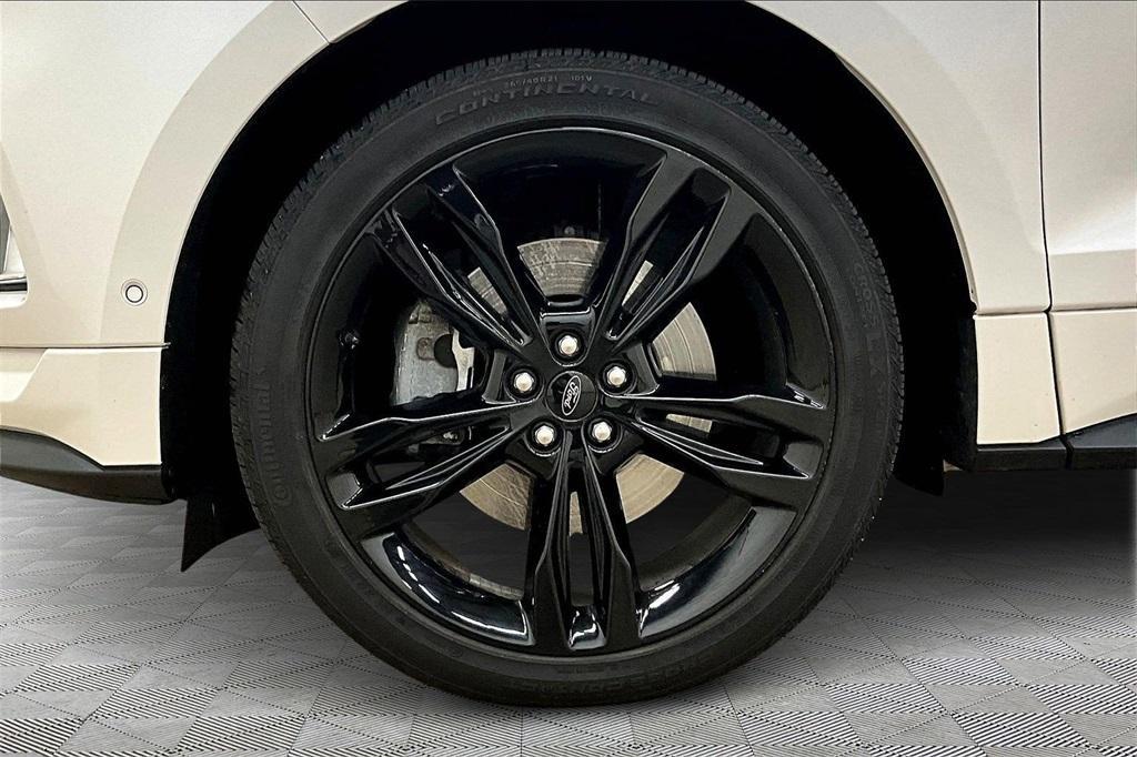 used 2019 Ford Edge car, priced at $22,490