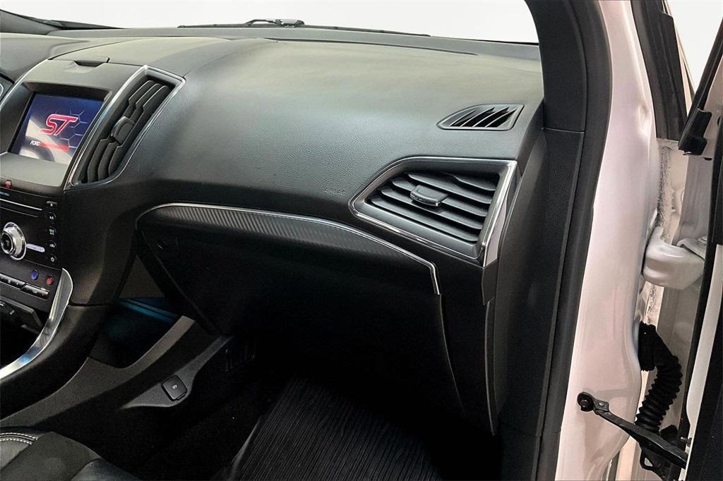 used 2019 Ford Edge car, priced at $22,490