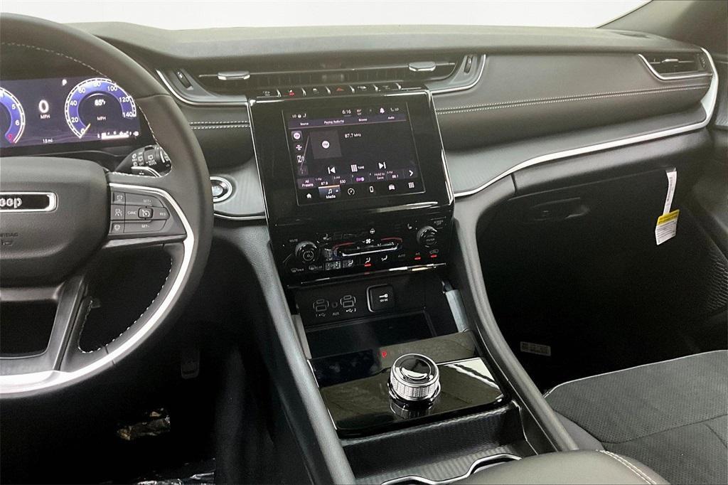 new 2025 Jeep Grand Cherokee L car, priced at $41,451