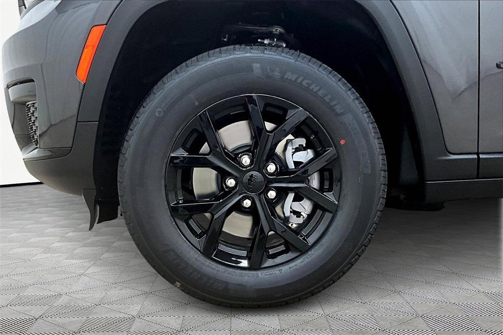 new 2025 Jeep Grand Cherokee L car, priced at $41,451