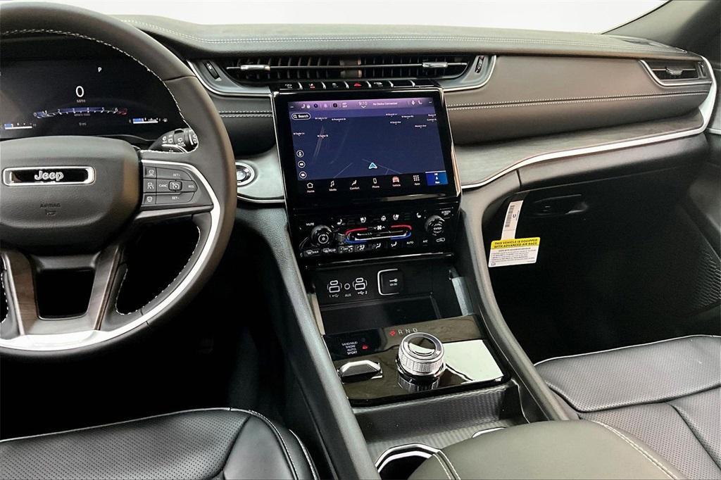 new 2025 Jeep Grand Cherokee car, priced at $48,521