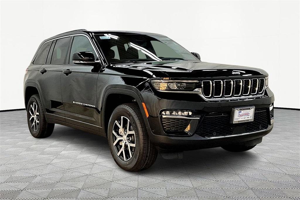 new 2025 Jeep Grand Cherokee car, priced at $48,521