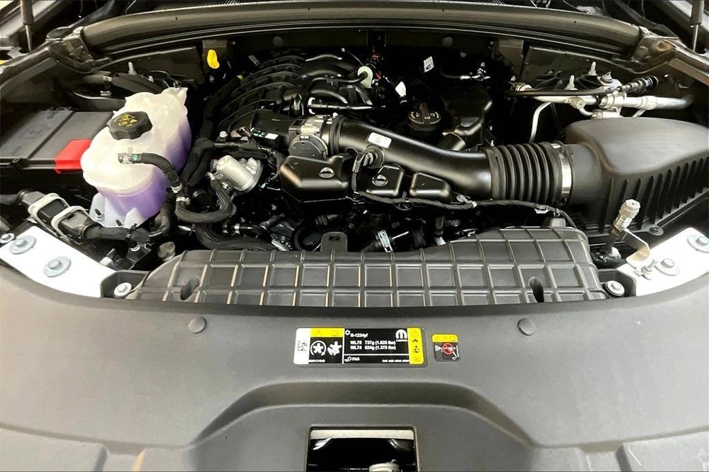 new 2025 Jeep Grand Cherokee car, priced at $48,521