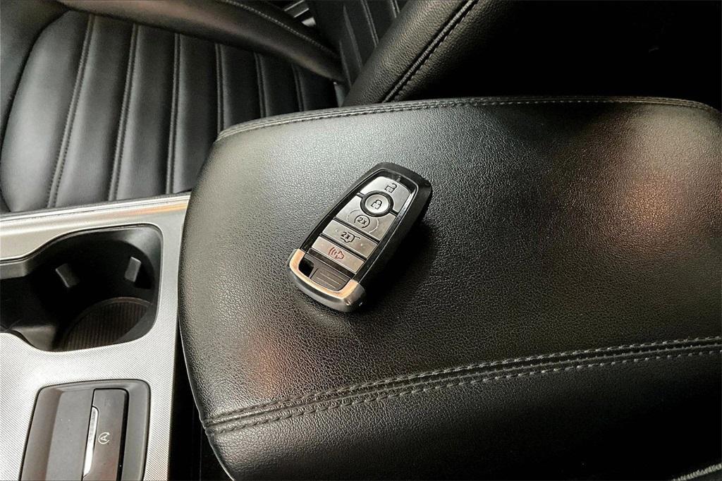 used 2022 Ford Edge car, priced at $24,900