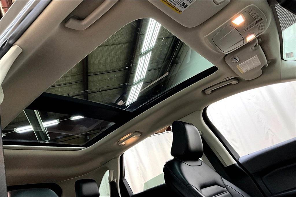 used 2022 Ford Edge car, priced at $24,900