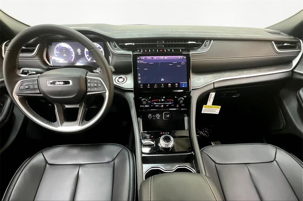 new 2025 Jeep Grand Cherokee car, priced at $48,490