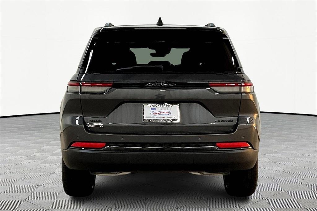 new 2025 Jeep Grand Cherokee car, priced at $48,490