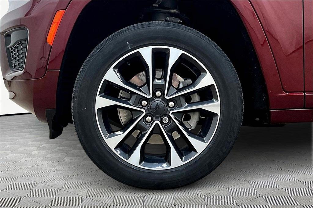 used 2021 Jeep Grand Cherokee L car, priced at $27,900