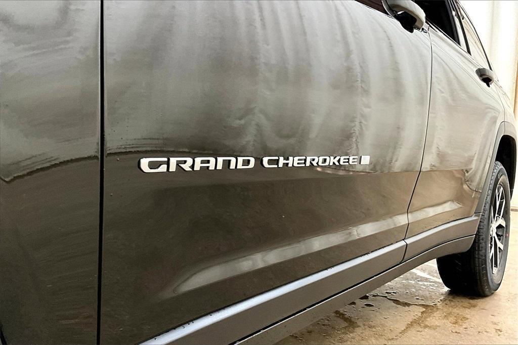 new 2025 Jeep Grand Cherokee L car, priced at $44,313
