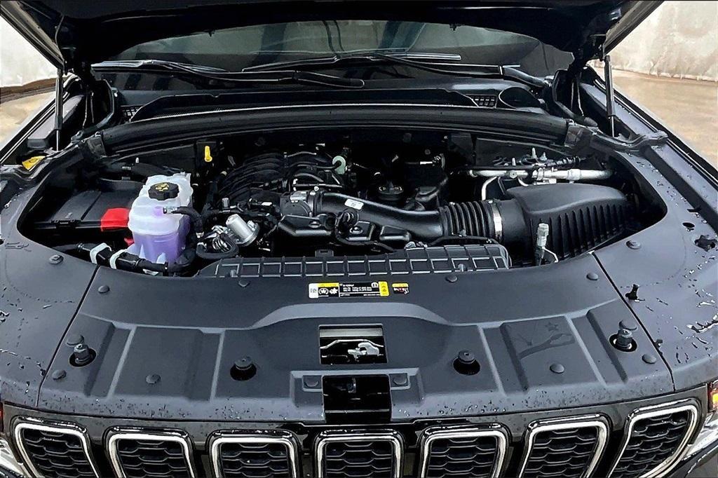 new 2025 Jeep Grand Cherokee L car, priced at $44,313