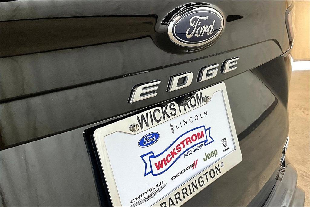 used 2021 Ford Edge car, priced at $30,000